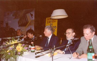 Da sx l'allora sindaco di Positano Salvatore Attanasio, Sabino Acquaviva,Sergio Zavoli ed Italo Alighiero Cusano
